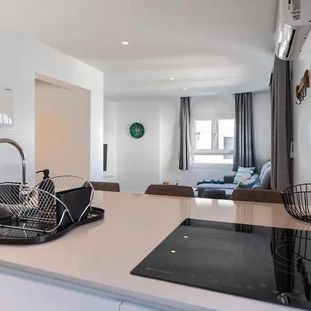 2 Sea Breeze Apartament