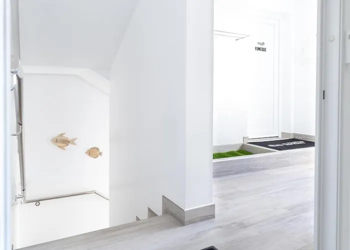 2 Sea Breeze Фамара